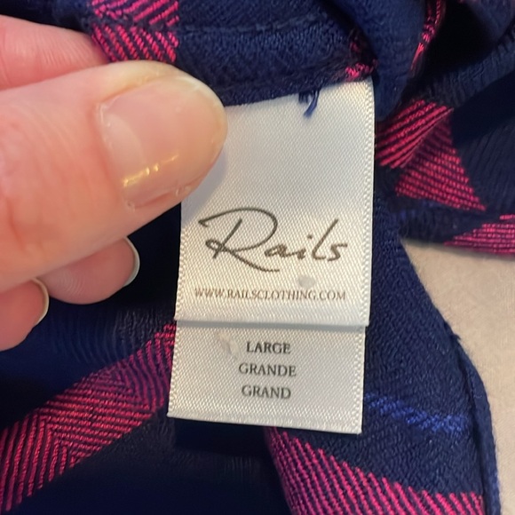 Rails navy and pink plaid shirt - Picture 9 of 13